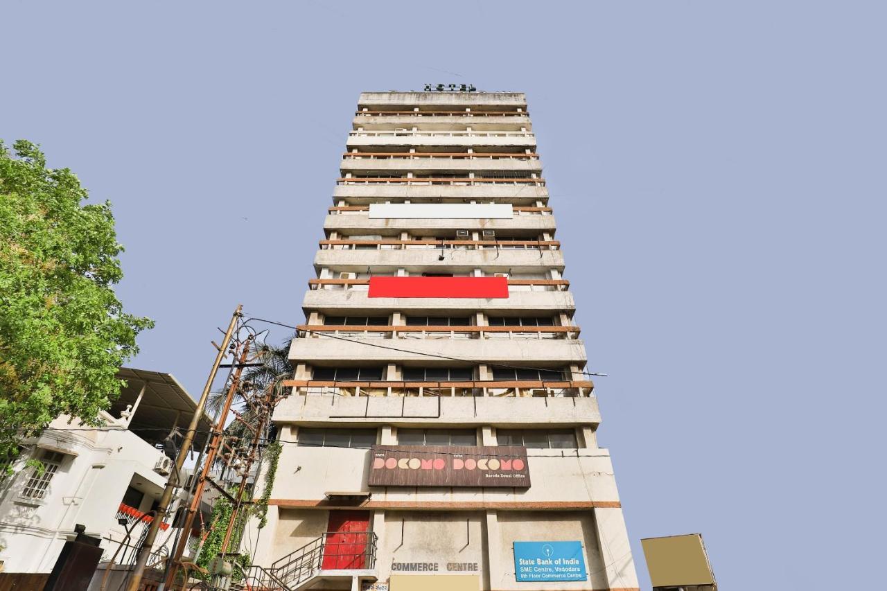 Oyo 17117 Hotel Rainbow Βαντοντάρα Εξωτερικό φωτογραφία