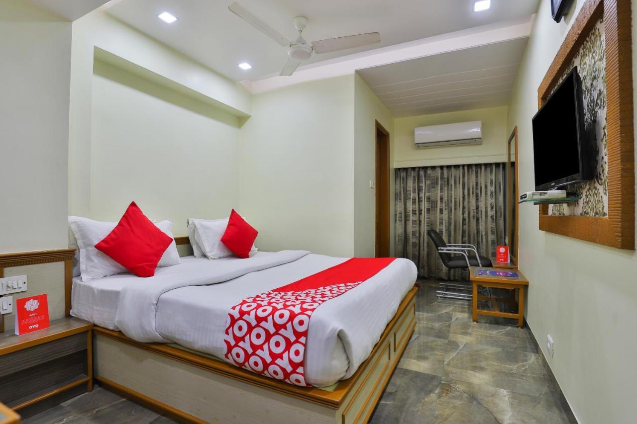 Oyo 17117 Hotel Rainbow Βαντοντάρα Εξωτερικό φωτογραφία